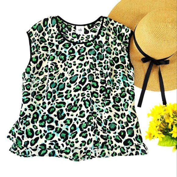 CAbi Green Leopard Print Sleeveless Blouse Women’s Size Small Animal Print Top - Picture 2 of 12